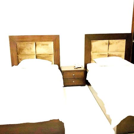 Jade Dragon Hotel Dha ลาฮอร์ ภายนอก รูปภาพ