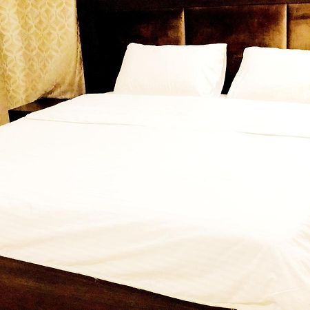 Jade Dragon Hotel Dha ลาฮอร์ ภายนอก รูปภาพ