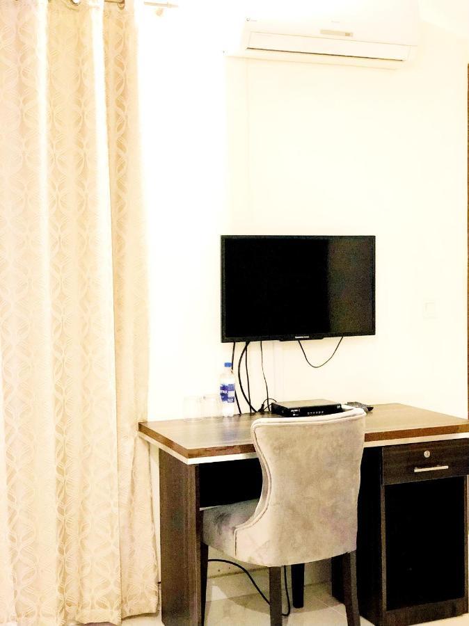 Jade Dragon Hotel Dha ลาฮอร์ ภายนอก รูปภาพ